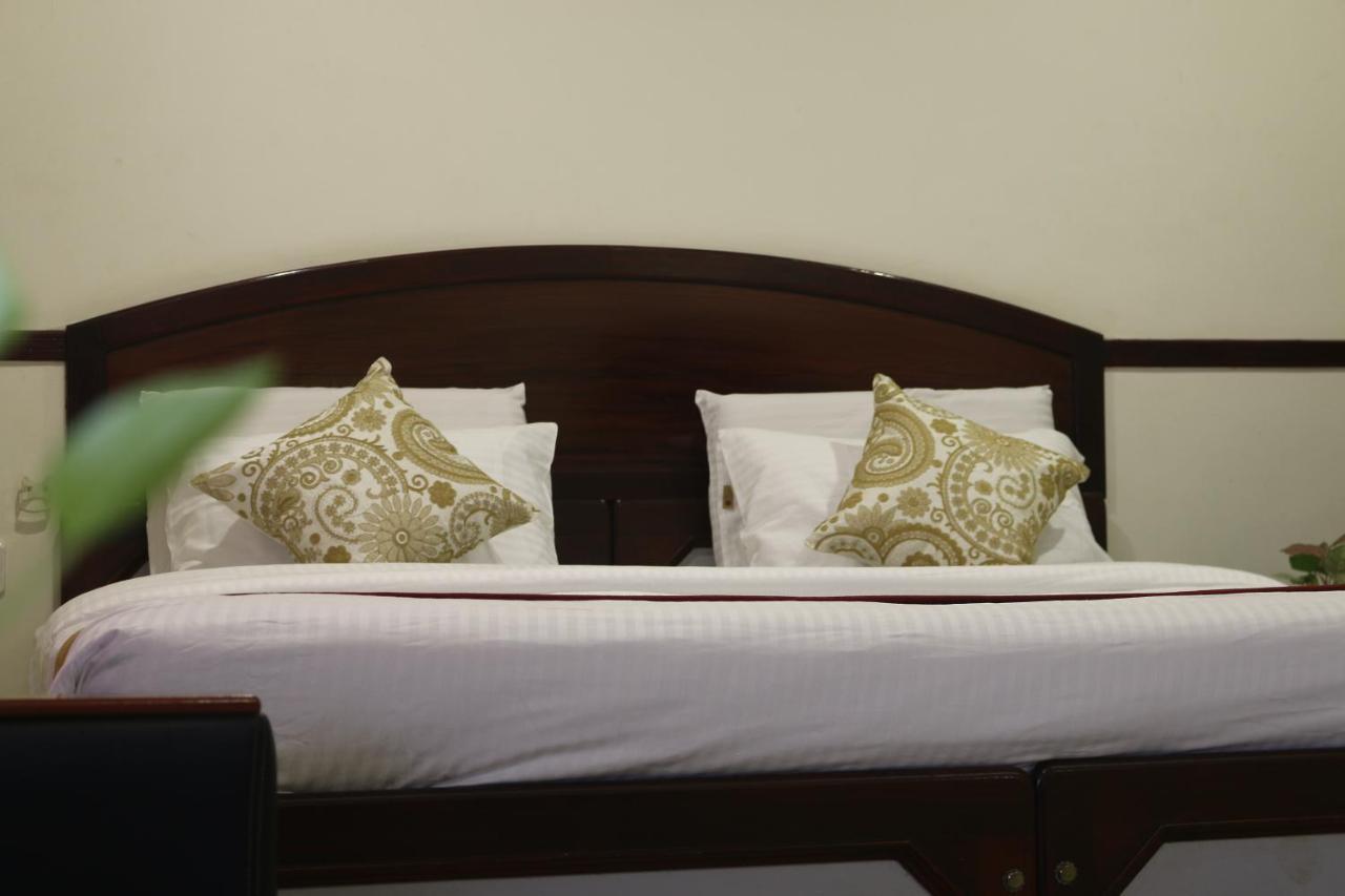 เดอะ รูบิส Hotel Kottakkal ภายนอก รูปภาพ